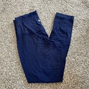 Lululemon navy align 21 in crops
